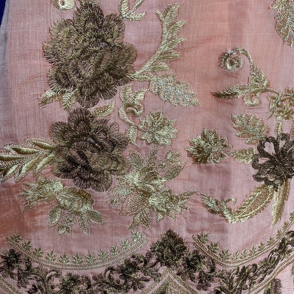 Embroidered Design Dress - Picture 2 of 7